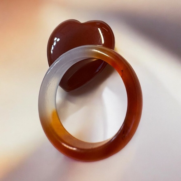 Carnelian Crystal Stone Ring & Carved Heart - Picture 4 of 8